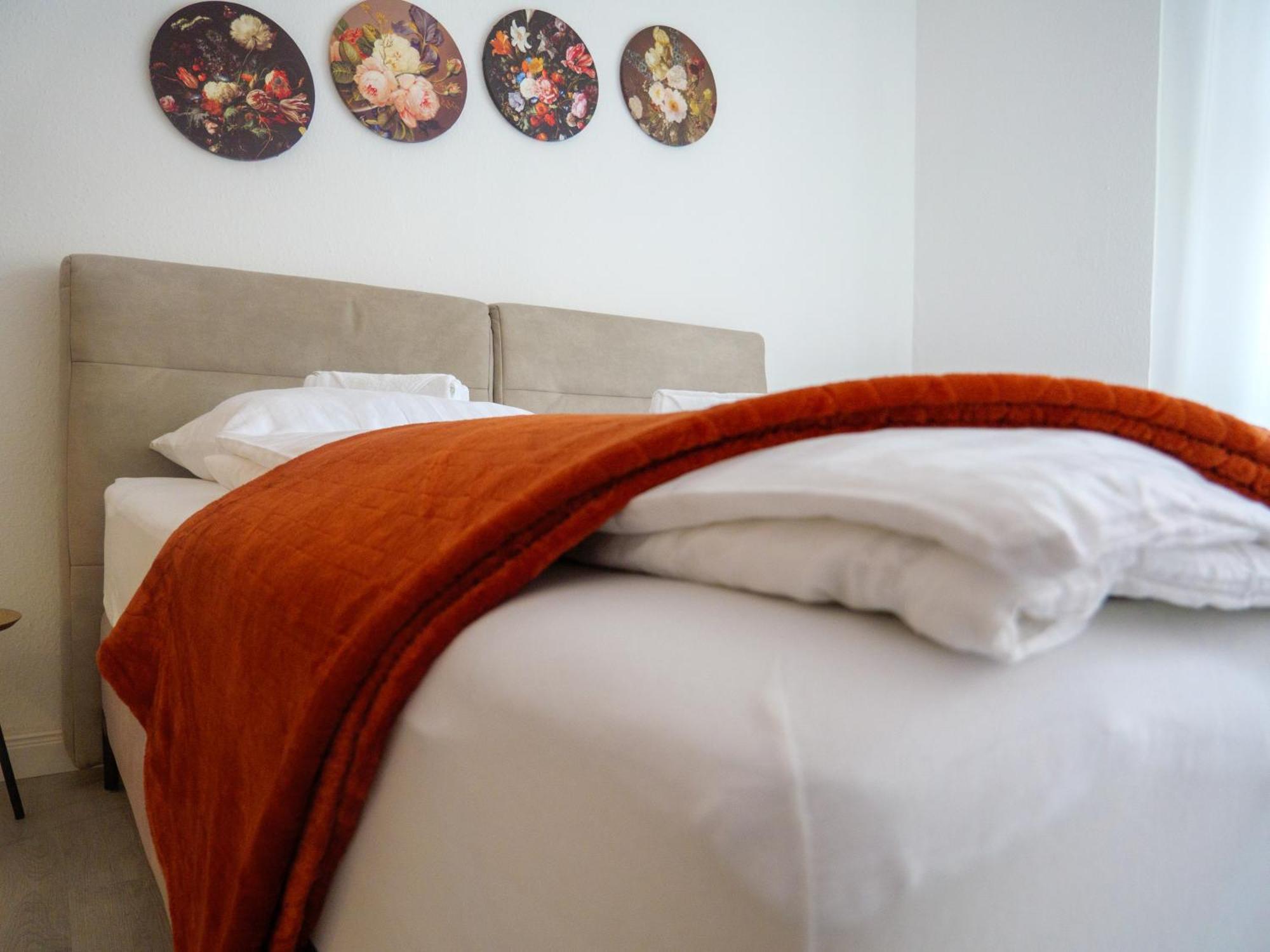 Amao-Brown I Exklusives City-Apartment I 85Qm I Privatparkplatz & Komfort I King-Size Bed Lahr  Luaran gambar