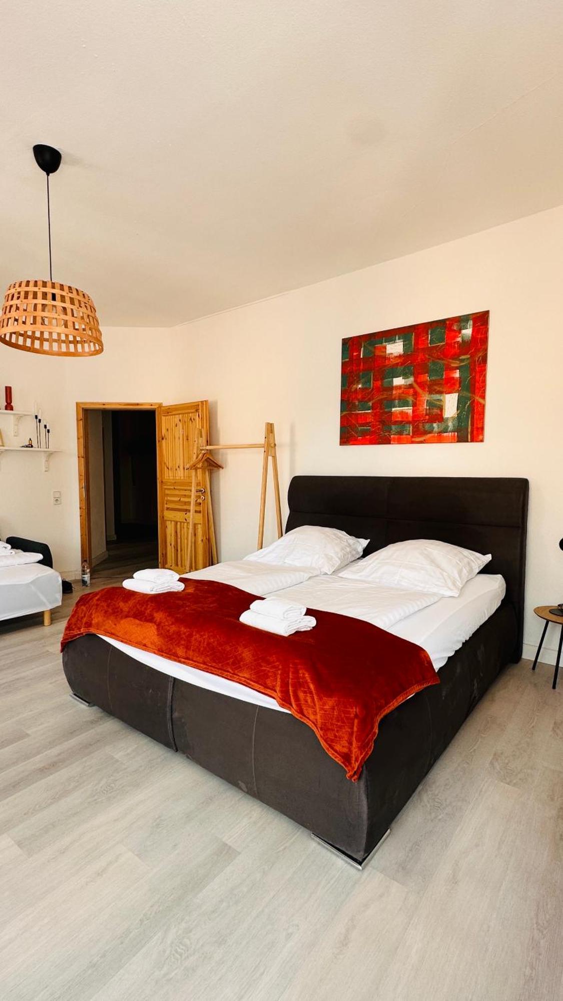 Amao-Brown I Exklusives City-Apartment I 85Qm I Privatparkplatz & Komfort I King-Size Bed Lahr  Luaran gambar